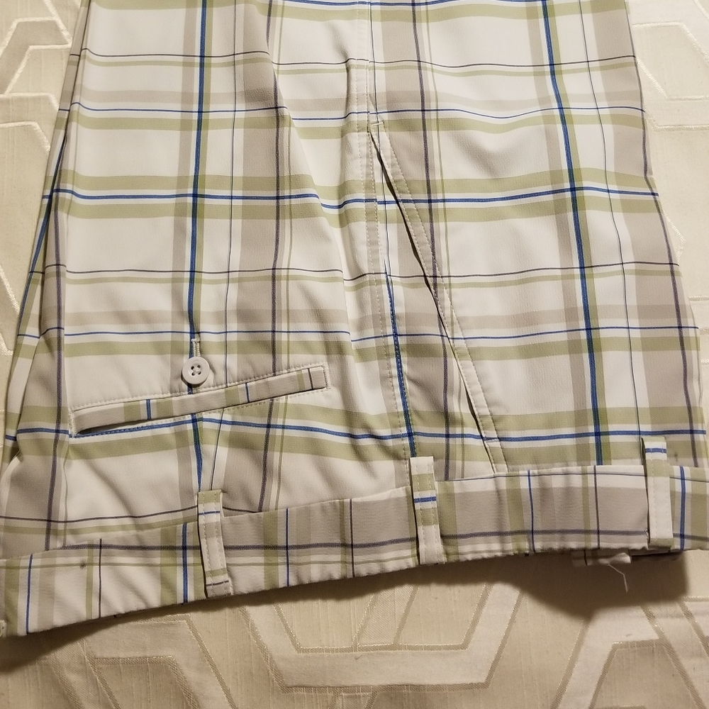 Nike Golf Shorts 34